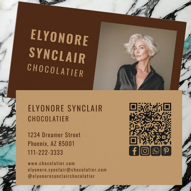 Carte De Visite Elegant Brown Chocolatier Personal Photo Social QR (Créateur téléchargé)
