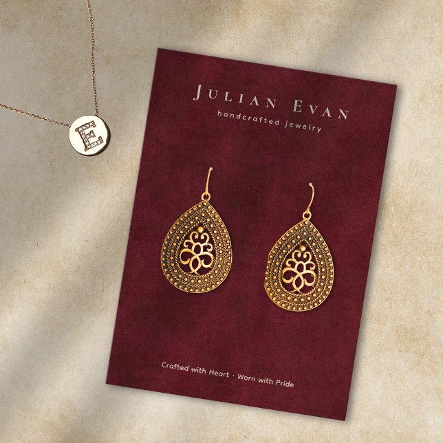 Carte De Visite Élégant écran d'oreille pour bijoux rouges bordeau (Elegant Burgundy Red Jewelry Earring Display Business Card)