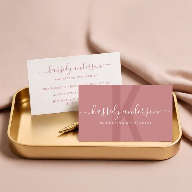 Carte De Visite Élégant Script Calligraphie Monogramme Logo rose (Elegant Script Calligraphy Monogram Logo Pink Business Card)