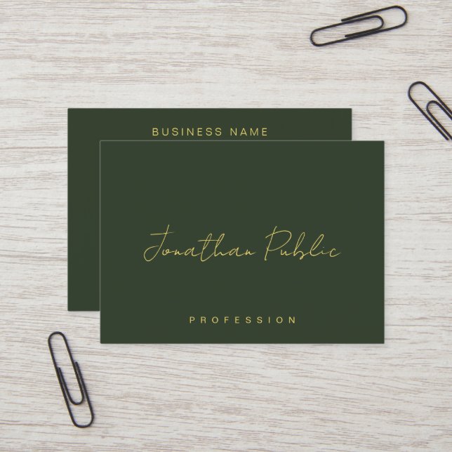 Carte De Visite Élégant Vert Foncé Main Script Texte Or Tendance (Devant/Arrière en situation)