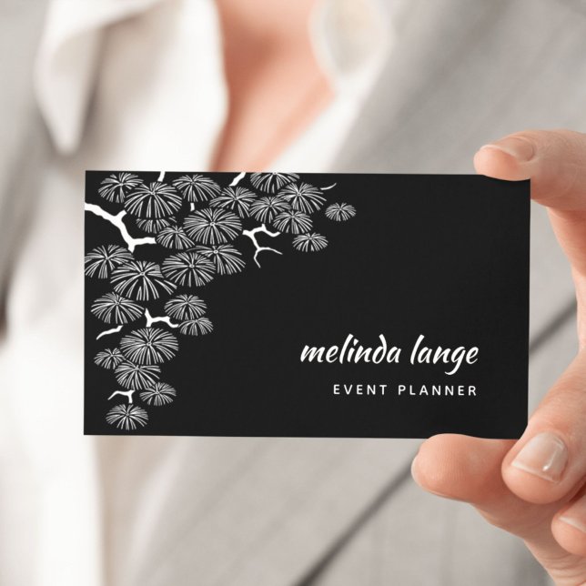 Carte De Visite Élégante Branche de Pin Botanique Noir Blanc (Créateur téléchargé)