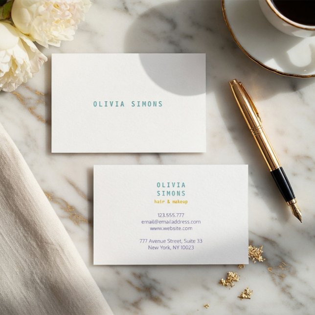 Carte de visite élégante minimaliste. (Minimalist and elegant custom business card.)