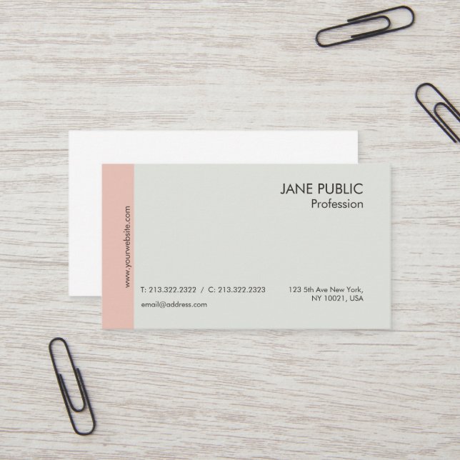 Carte De Visite Élégante Plain Moderne Professionnel Chic Beige (Devant/Arrière en situation)