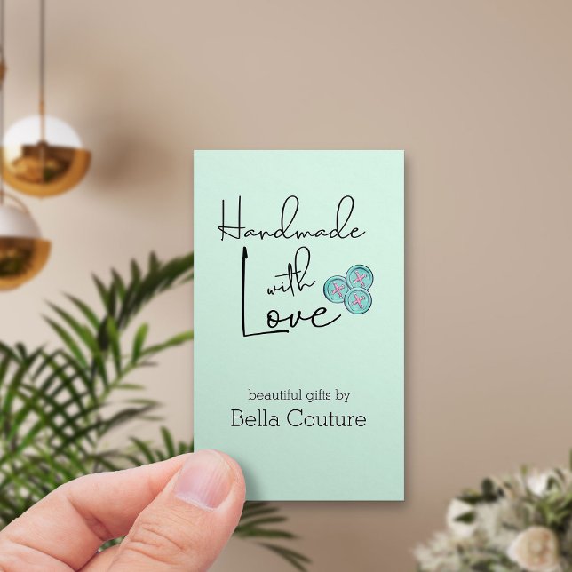 Carte De Visite Fabriqué à la main avec amour Boutons mignons Ment (Vertical business card - Handmade with Love on green with cute buttons)