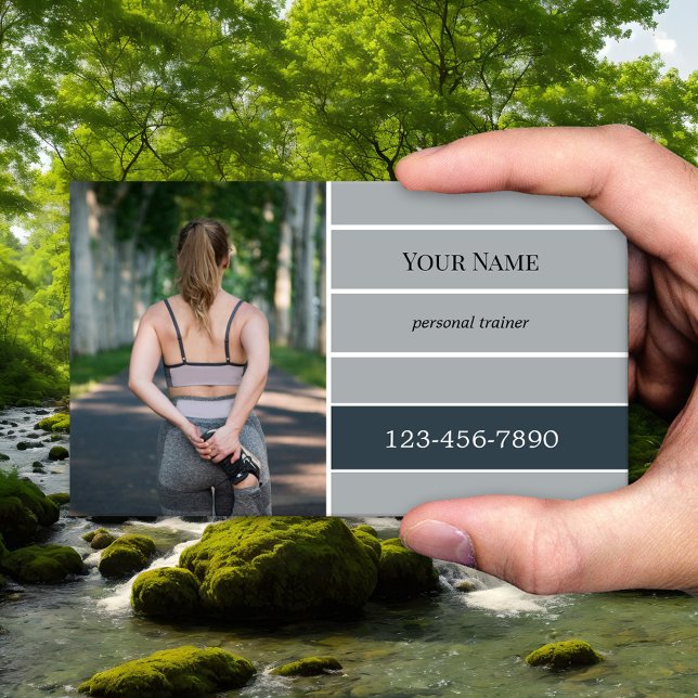 Carte De Visite Fitness Photo Gris Gris Rayé Entraîneur Personnel (Business card with your photo on navy grey blue with light grey stripes. Fitness or personal trainer)