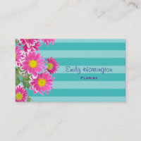 Fleurs de marguerite rose fraîche sur bandes Turqu