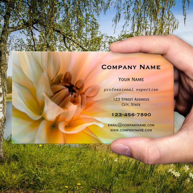Carte de visite florale artistique (Business card featuring a gorgeous flower in peach and green)
