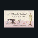 Carte De Visite Fournitures vintages De Dentelle Et De Couture<br><div class="desc">De jolies dentelles victoriennes et des articles de couture ornent ce carte de visite pour un Seamstress. Il dispose d'une machine à coudre antique, ciseaux ornés, spools de fil, boutons, broches, un broche et une forme de robe. Belle écru de dentelle blanche est sur le dessus et un joli motif...</div>