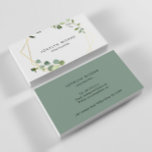 Carte De Visite Géométrique Gold Tropical Green<br><div class="desc">Ce carte de visite feuille vert tropical d'or géométrique est parfait pour promouvoir son entreprise. Le design présente de beaux feuilles verts peints à la main,  ornant un cadre géométrique doré.</div>