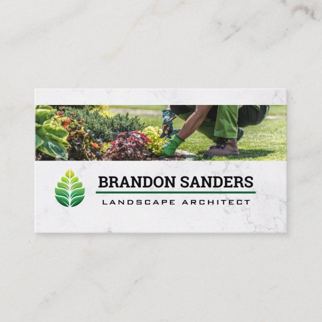 Carte De Visite Green Leaf Logo | Landscaper Working in Garden (Devant)