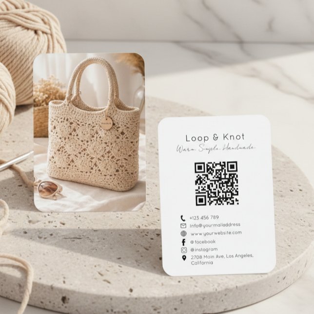 Carte De Visite Handmade Crochet Business Card Minimal QR Code (Créateur téléchargé)