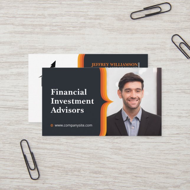 Carte De Visite Homme d'affaires souriant | Société | Code QR (Devant/Arrière en situation)