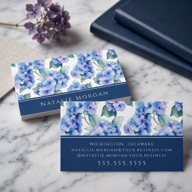 Carte De Visite Hydrangea Bleue Élégante (Simulated business cards on table)