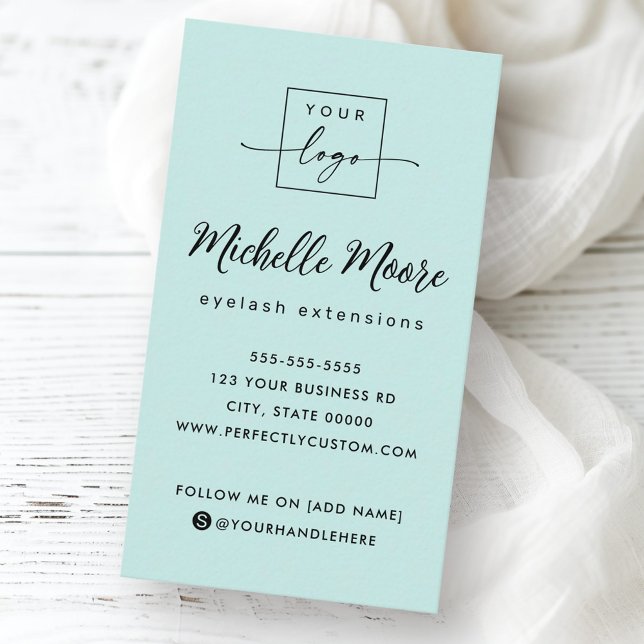 Carte De Visite Léger aqua bleu vertical logo personnalisé (Light aqua blue, vertical business card with your custom logo)