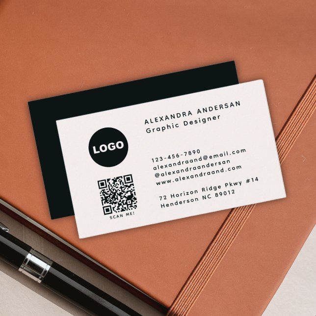 Carte De Visite Logo de code QR noir moderne professionnel (Modern Black White QR Code Logo Professional Business Card)