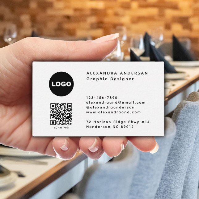 Carte De Visite Logo de code QR noir moderne professionnel (Modern Black White QR Code Logo Professional Business Card)