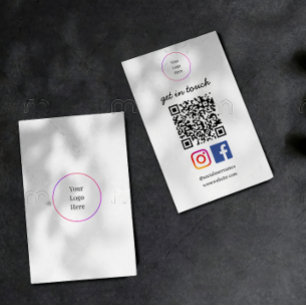 Carte De Visite Logo d'entreprise Modèle social de code QR moder