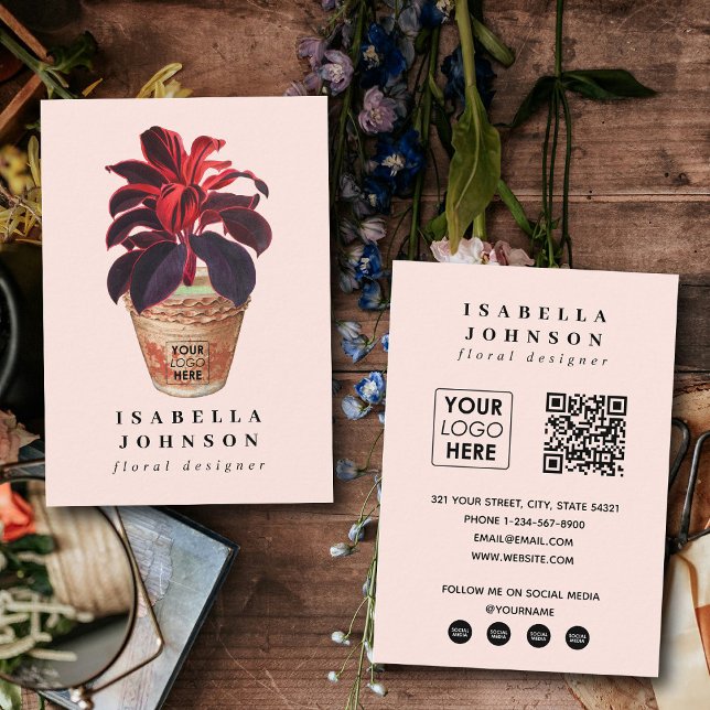 Carte De Visite Logo du concepteur botanique Code QR rose Médias s (Botanical Designer Logo Pink QR Code Social Media Business Card)