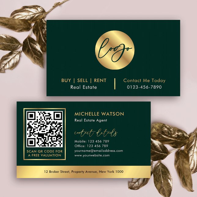 Carte De Visite Logo Vert & Or Moderne Immobilier Code QR (Professional QR code business cards in emerald green and gold, perfect for real estate agents)