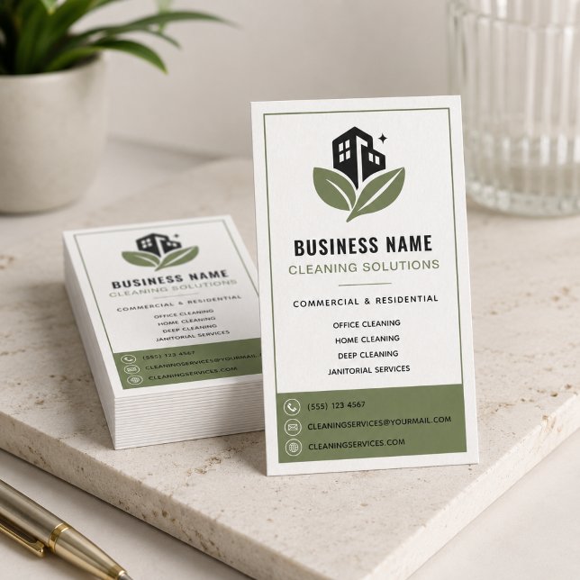 Carte De Visite Logo vert professionnel de services de nettoyage (Cleaning Services Professional Logo Green Business Card)