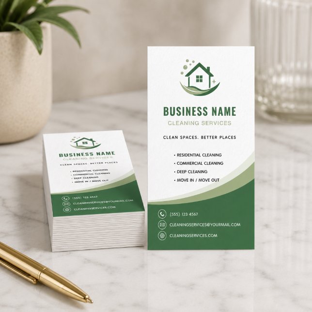 Carte De Visite Logo vert professionnel pour les services de netto (Modern Cleaning Services Professional Logo Green Business Card)