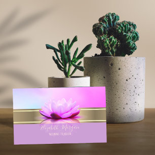 Carte De Visite Lotus Violet à Rayure Dorée Moderne Élégant