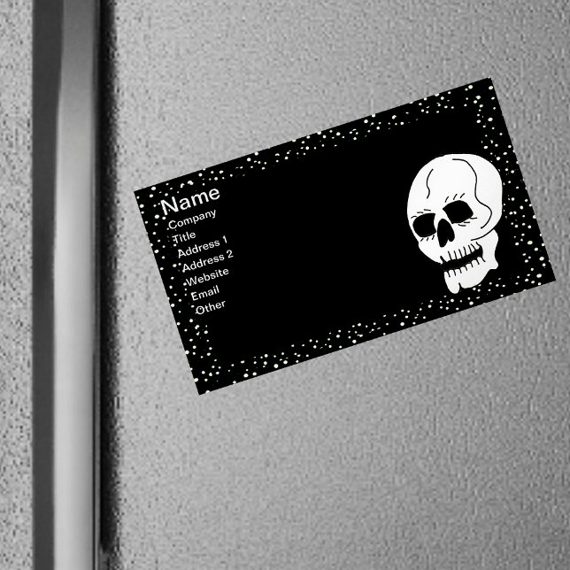 Carte De Visite Magnétique Crâne classique blanc Halloween Goth (White skull with white polka dot border on black magnetic business card.)