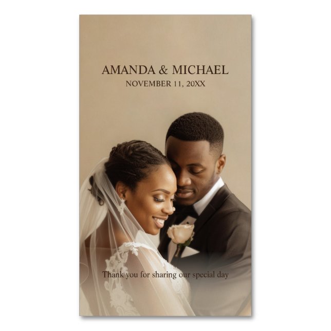Carte De Visite Magnétique Personalized Photo Favor with Names & Wedding Date (devant Vertical)