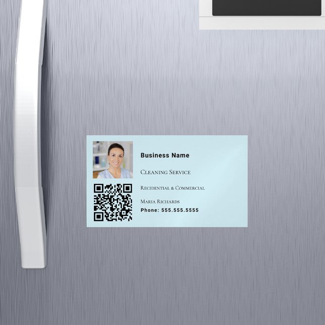 Carte De Visite Magnétique Service de nettoyage bleu clair photo code QR (Créateur téléchargé)