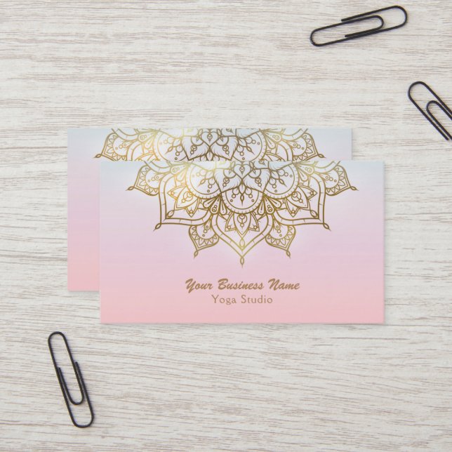 Carte De Visite Mandala Doré Rose Pêche Chic Studio de Yoga Modern (Devant/Arrière en situation)