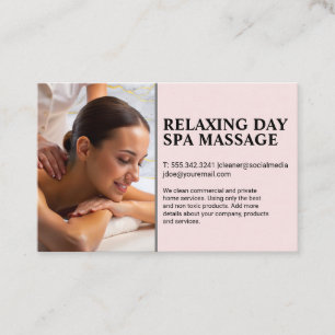 Carte De Visite Masseuse donnant massage à la femme sur la table s
