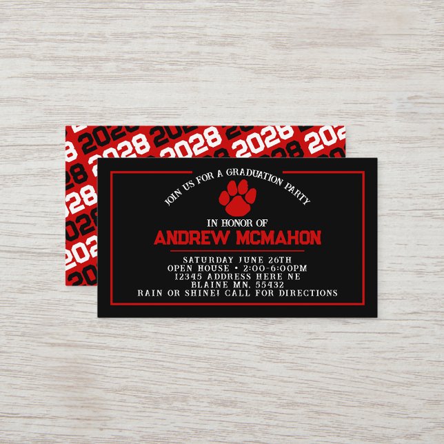 Carte De Visite Mini-Invitations de diplôme en Pawprint noir et ro (Black and Red Paw Mini Graduation Invites for Friends, Team Mates or as Inserts!)