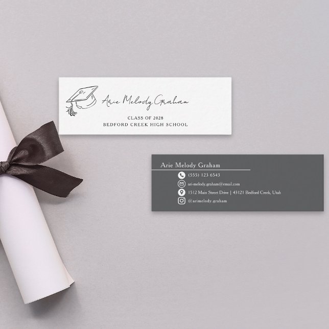 Carte De Visite Mini Modern Handwritten Script Graduate Name Card (Créateur téléchargé)