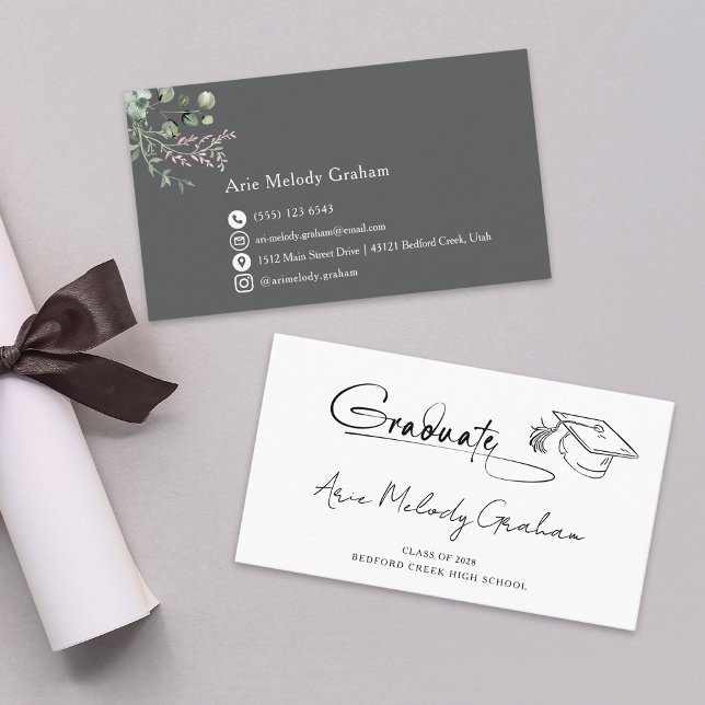 Carte De Visite Modern Handwritten Script Graduate Name Card (Créateur téléchargé)