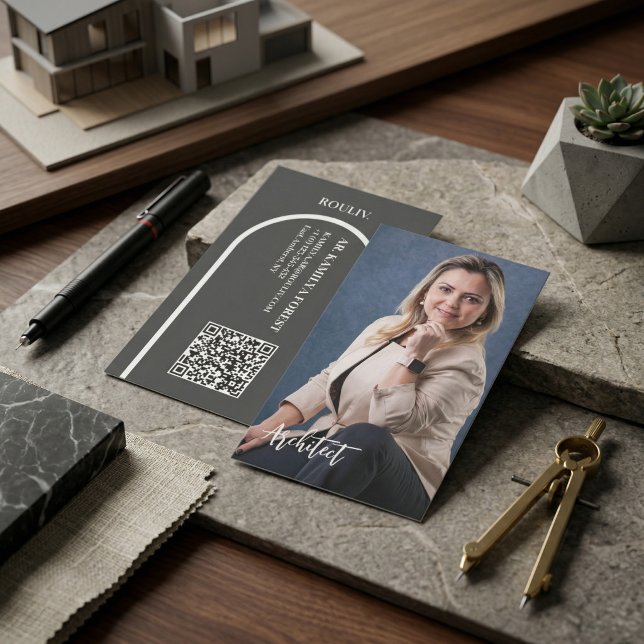 Carte De Visite Modern Professional Photo | Minimalist Arch QR Cod (Modern Professional Photo Business Card | Minimalist Arch Interior Designer QR Code | ROULIV )