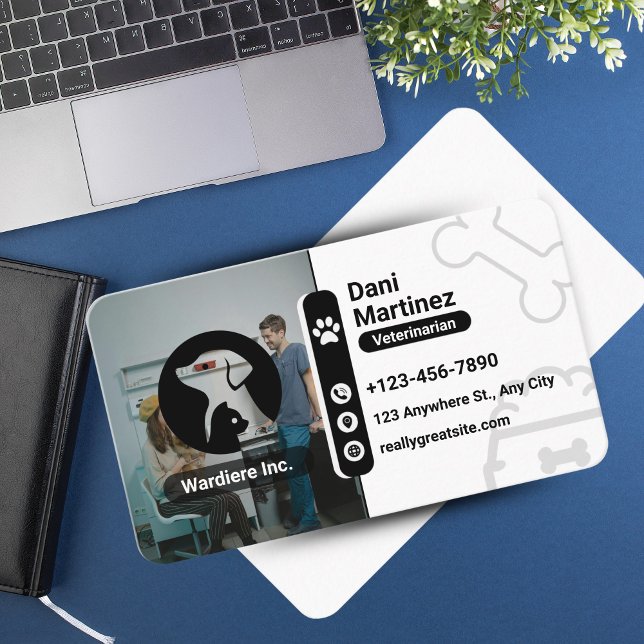 Carte De Visite Modern Vet Animal Hospital – Black & White  (Modern Vet Animal Hospital Business Card – Black & White)