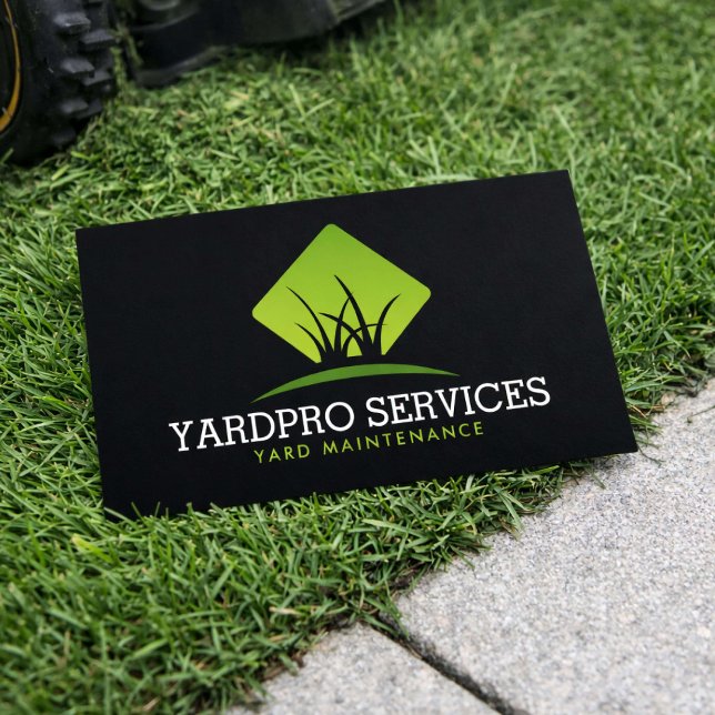 Carte De Visite Modern Yard Maintenance Green Grass Logo Black (Créateur téléchargé)