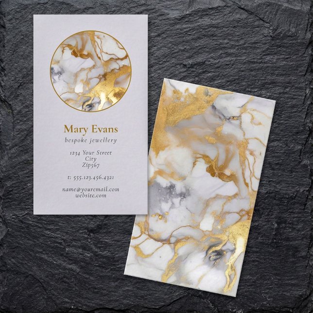 Carte de visite moderne à effet marbre blanc et or (White and gold marble effect modern business card.)