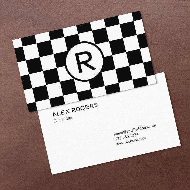 Carte De Visite Motif À damiers noir et blanc, Monogramme personna (Black and White Checkered Pattern, Custom Monogram Business Card, front/back in situ)