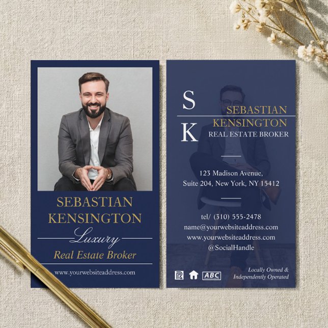Carte De Visite Navy Gold Luxury Real Estate Broker Professional (Navy Gold Luxury Real Estate Broker Professional Business Card)