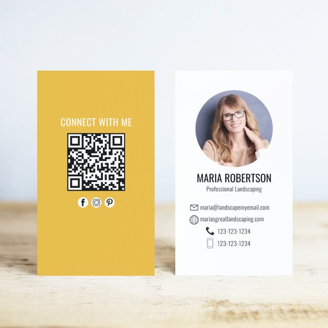 Carte De Visite Orange Modern Business QR Code Photo (Business card with orange and white theme. )