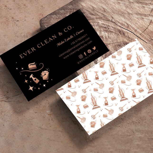 Carte De Visite Outils de nettoyage Femme de ménage professionnell (Créateur téléchargé)