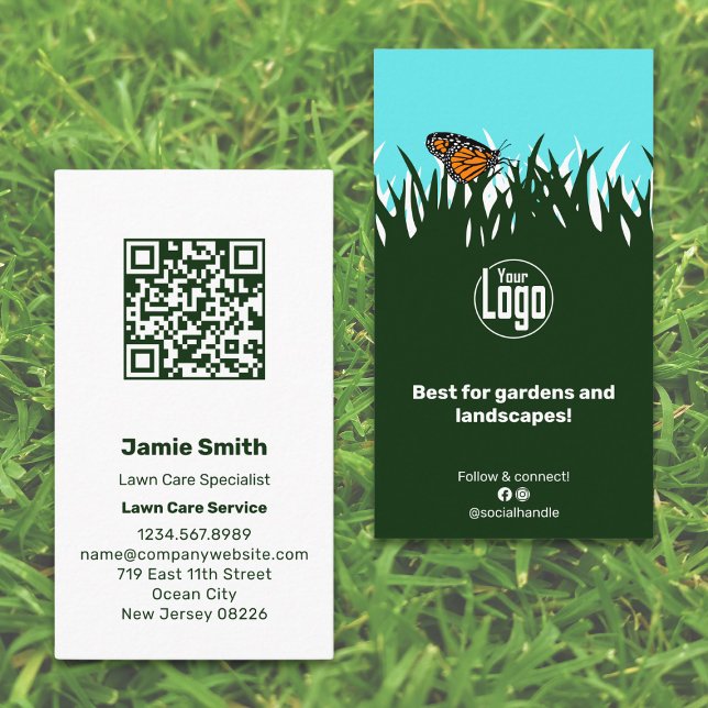 Carte De Visite Papillon de pelouse scannable blanc vert (Scannable Lawn Butterfly Green White Business Card with Logo, QR-code)