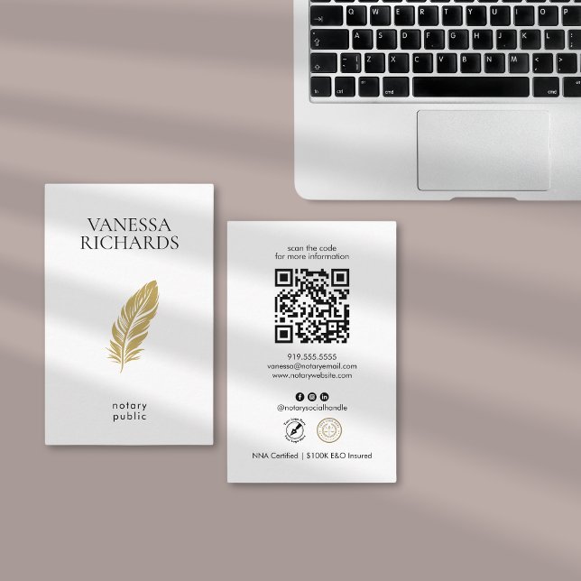 Carte De Visite Photo Notaire de la plume d'or moderne Code QR sim (Créateur téléchargé)