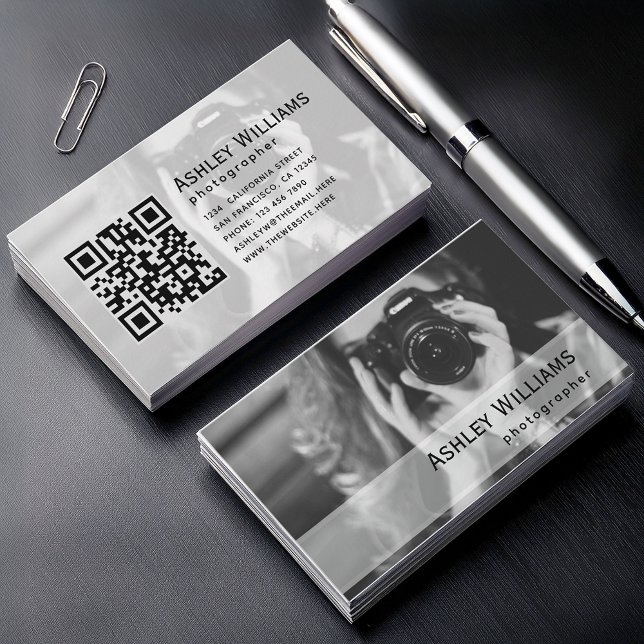 Carte De Visite Photographe de photo et code QR noir et blanc (Créateur téléchargé)