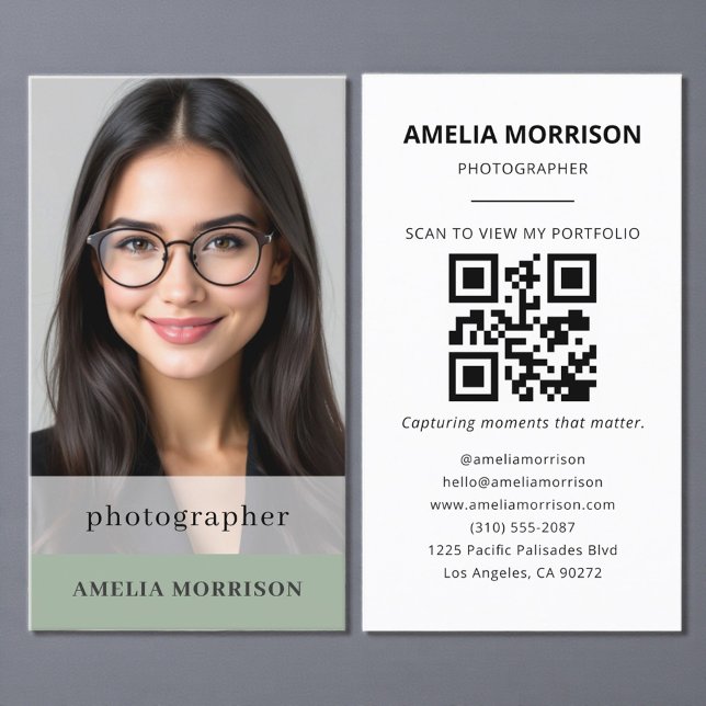Carte De Visite Photographe Vert Sage QR Code Photo Moderne (Créateur téléchargé)