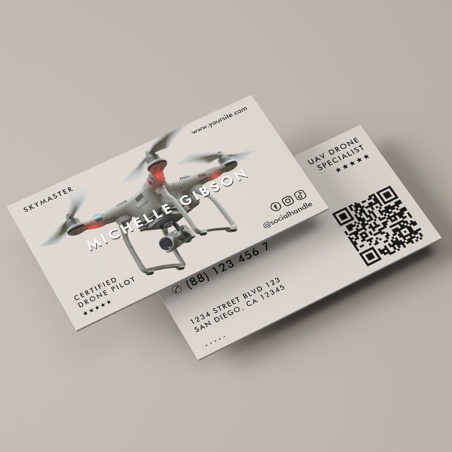Carte De Visite Pilote de drone minimal Opérateur UAV Beige Sable (Minimal Drone Pilot UAV Operator Beige Sand Business Card
)
