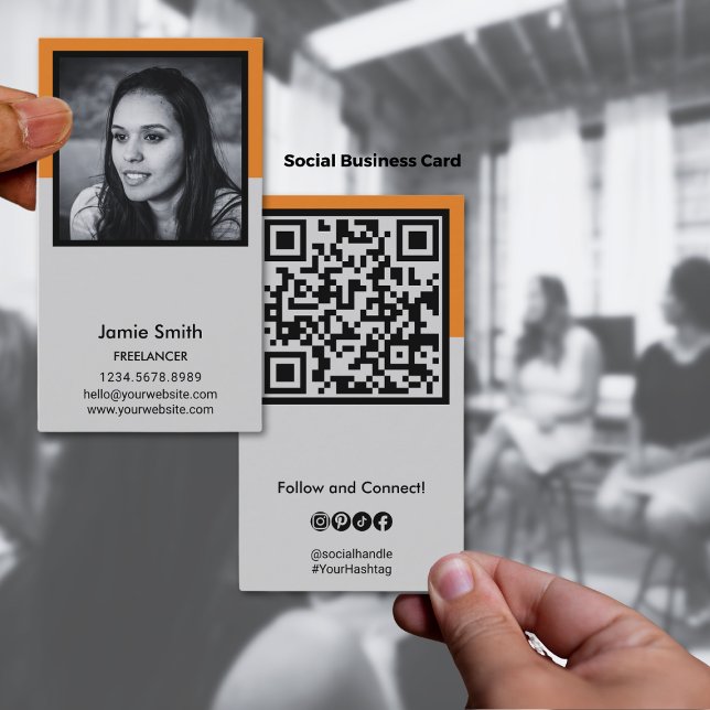 Carte De Visite Portrait Photo Social QR code noir, orange et gris (Portrait Photo Social QR code Black, Orange & Gray Business Card)