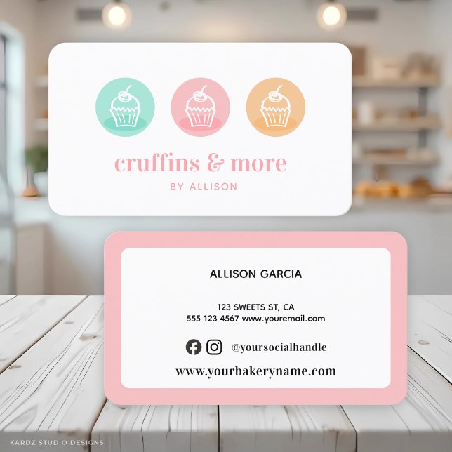 Carte de visite pour entreprise de cupcakes sucrés (Card shown in standard size with round corners. Choose size and corner style. Packs of 50 cards.)