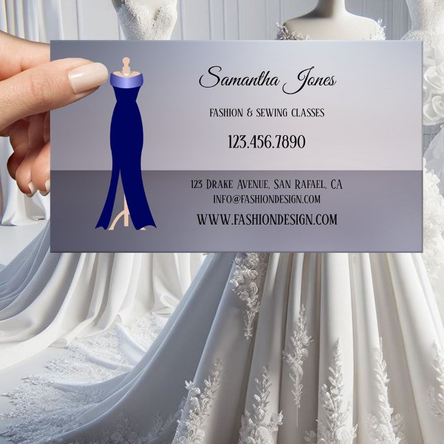 Carte de visite pour la couture mode ou la boutiqu (Seamstress, dressmaker or fashion boutique business card featuring an elegant dress on chic grey)